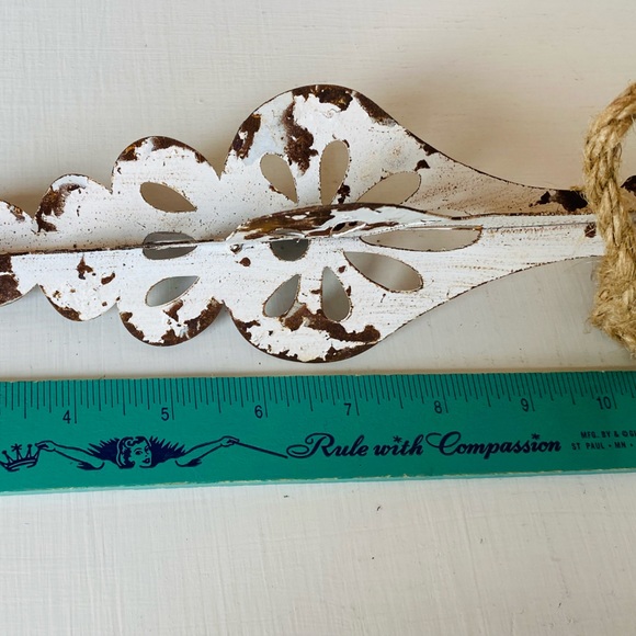 New Anthropologie Shabby Chic Holiday Ornament with Rope Tie - Picture 5 of 15